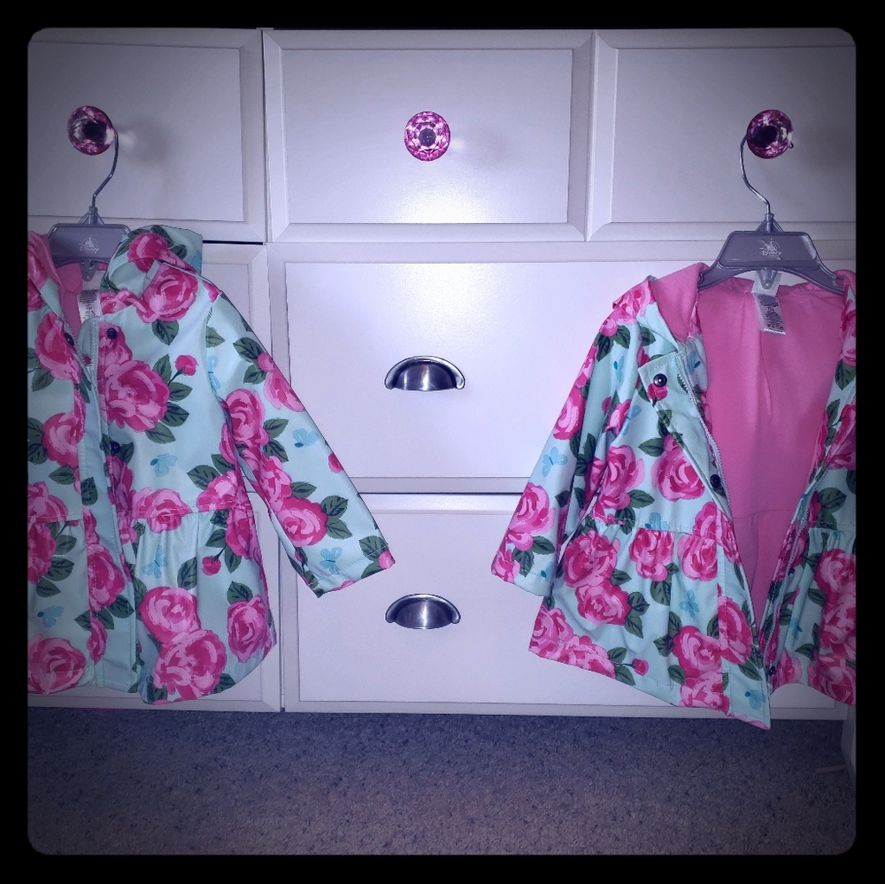 Adorable Raincoats....get ready for Spring!